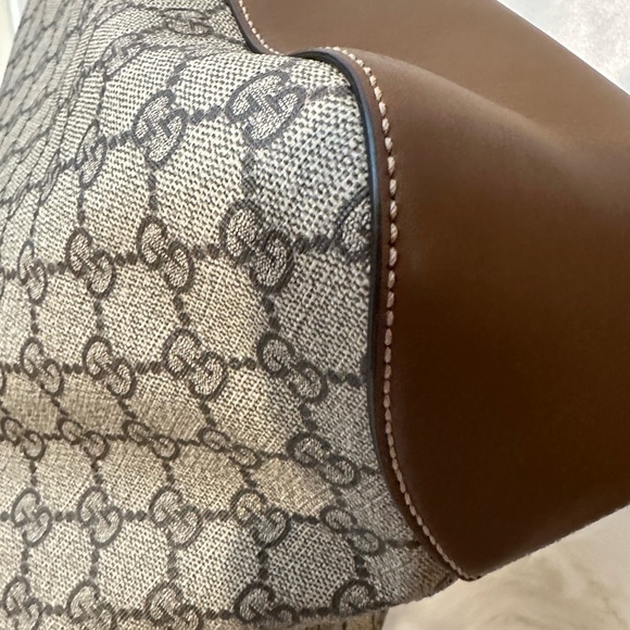 COA -Auth Gucci Chain Hobo GG Coated Canvas Large Brown - Picture 8 of 16